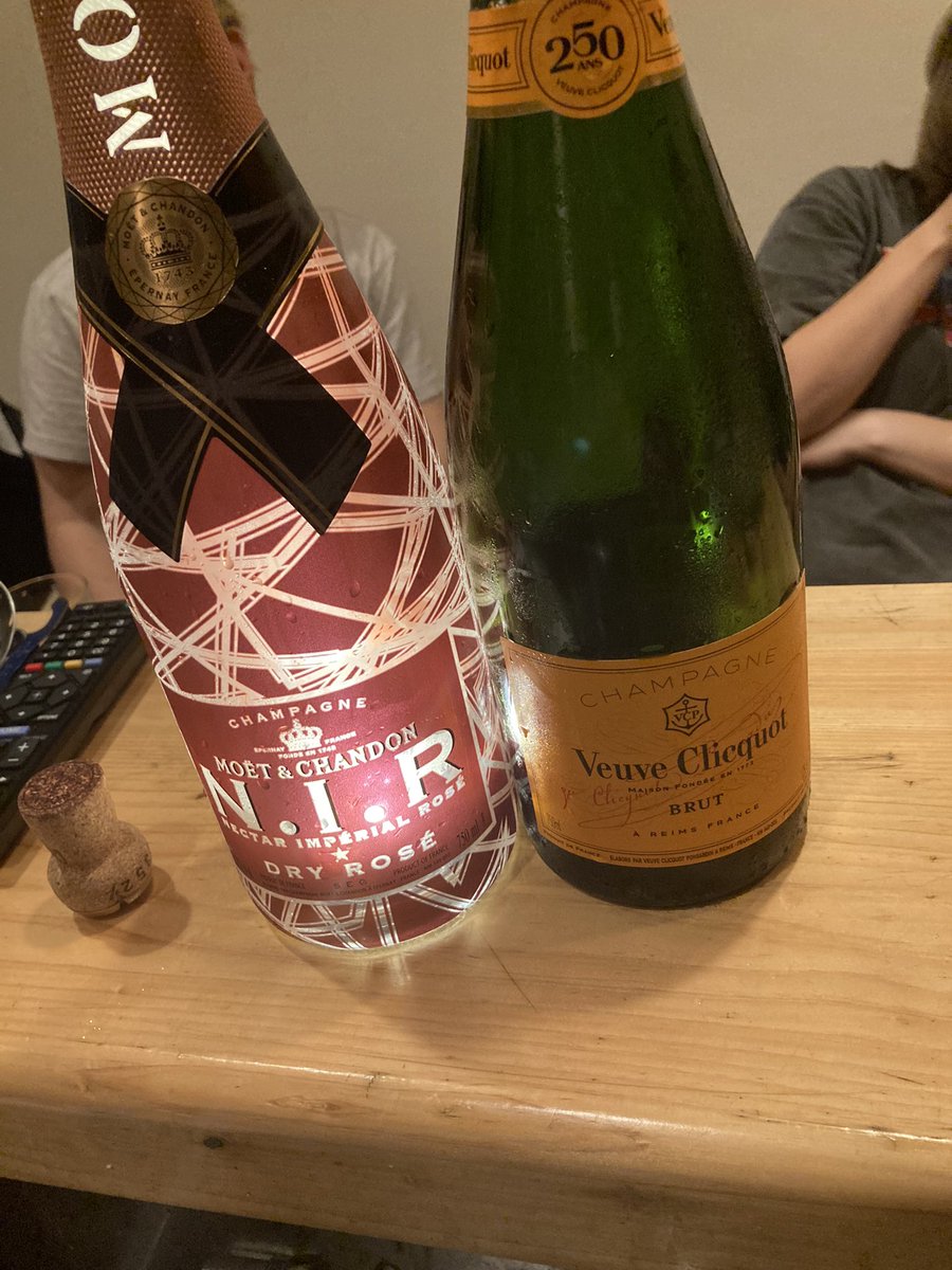 店主生まれました😊
フリーゲートのダックさんに開けてもらいました✨
#ひょうたん島