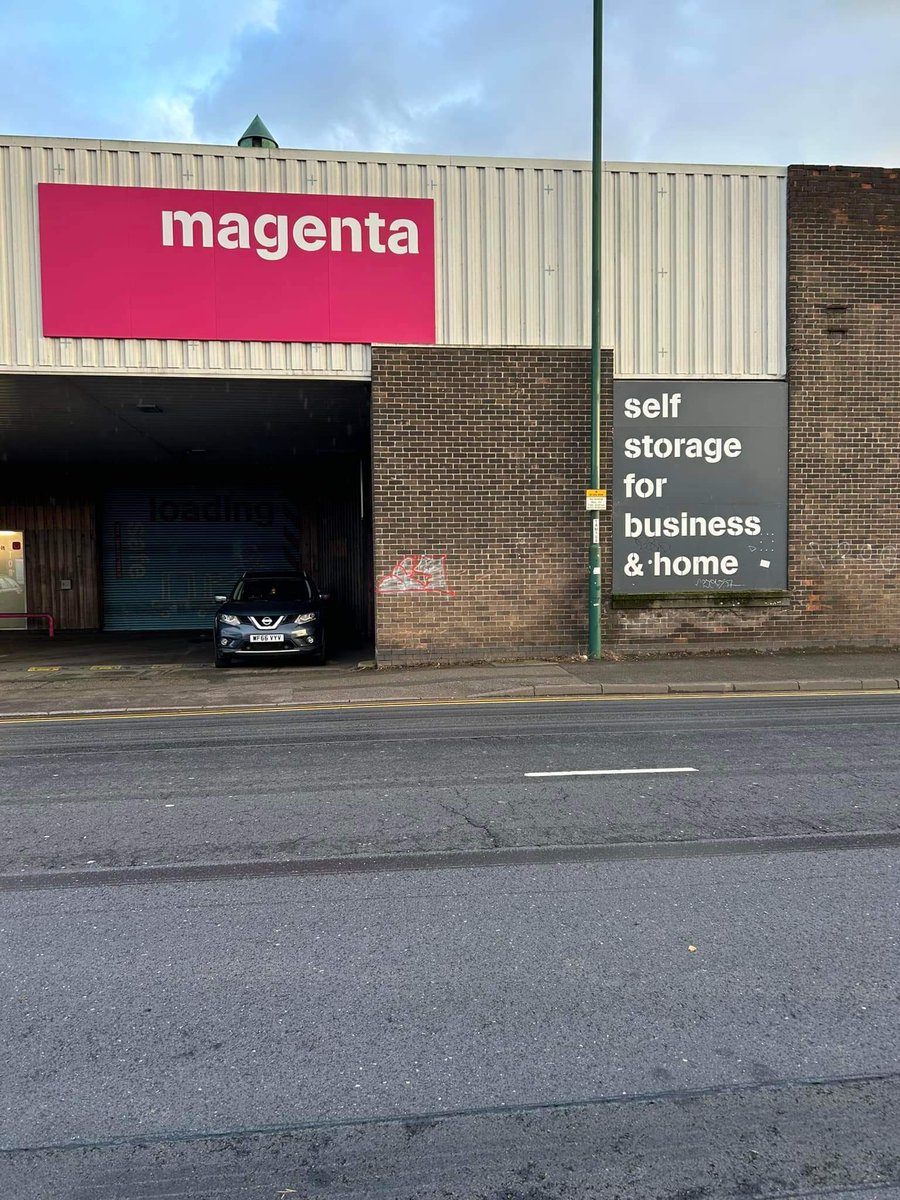 LoadedFlavez's tweet photo. We’re staying open after the match today and you can find us here… Meadow Lane gates of the Cattle Market Car Park
#astonvilla #forest #nffcfamily #nottingham #nottinghamfootball https://t.co/wrfgRZRb4O