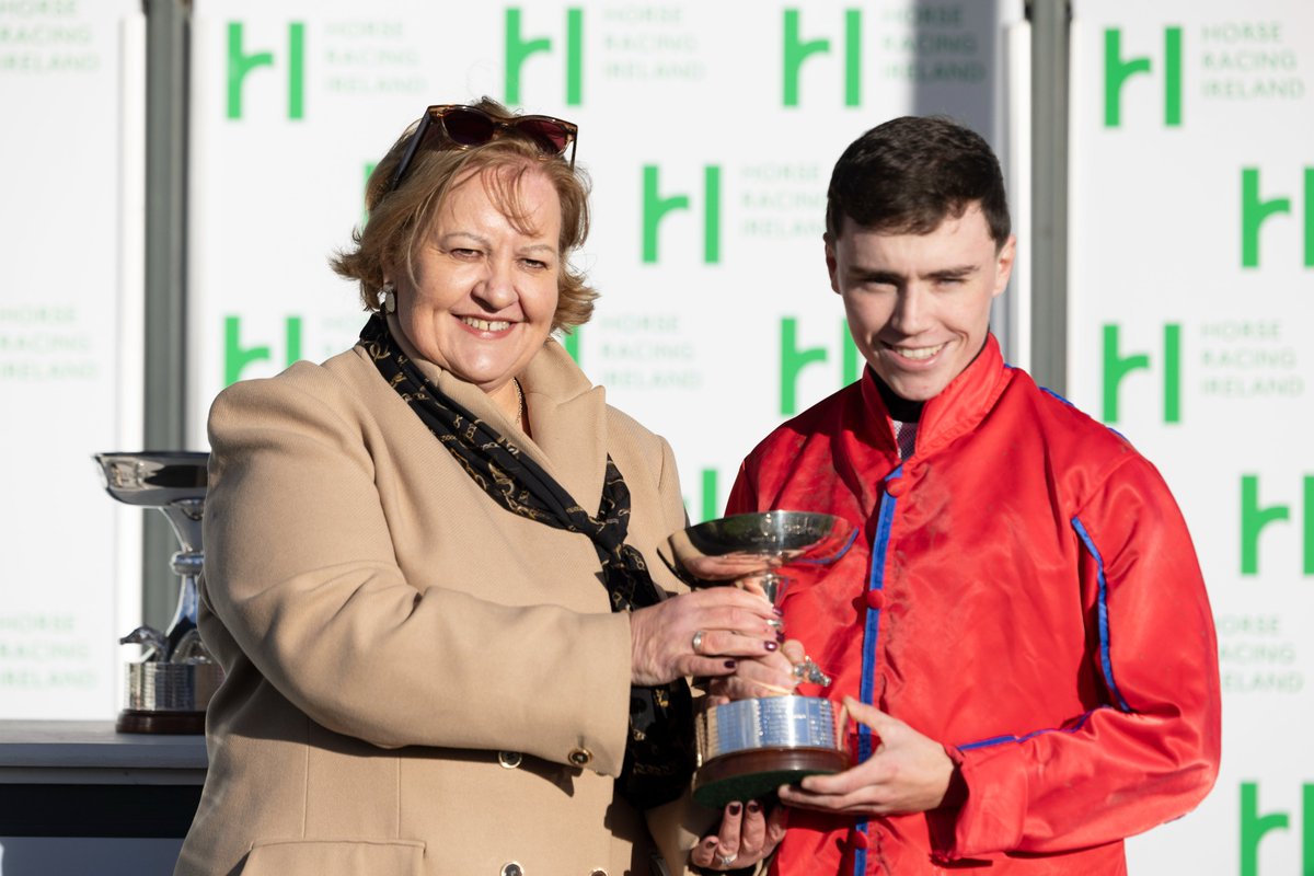 A memorable season for @JamiePoweII sees him crowned Champion Apprentice 👑 #EveryRacingMoment | @curraghrace