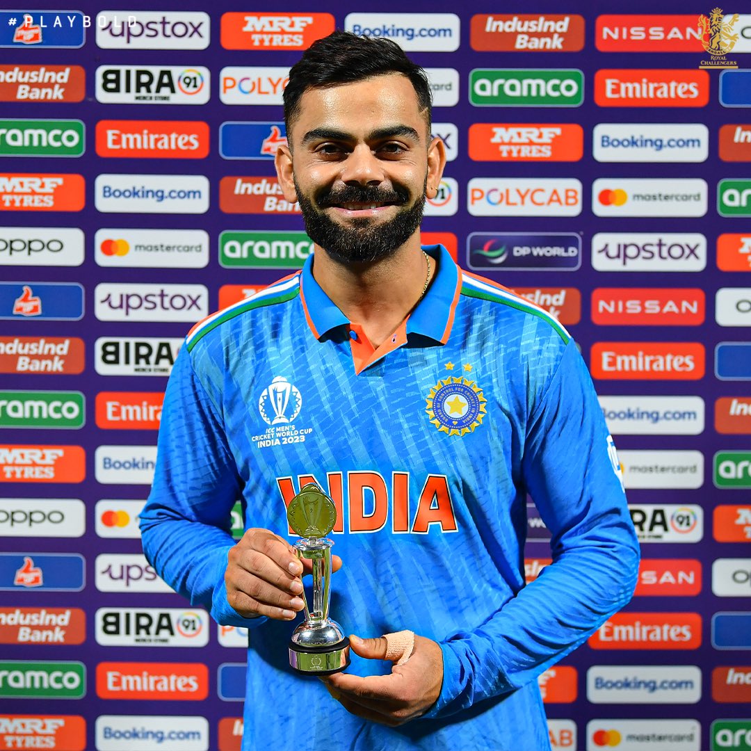 RCBTweets's tweet photo. 4⃣0⃣th Player of the Match award in ODIs for The King 👑 🎖️

Considering the occasion, we're sure this one's among his favourites! ❤️

#PlayBold #ViratKohli𓃵  #HappyBirthdayKingKohli #INDvSA #CWC23 @imVkohli https://t.co/vuqQ9X7r2h