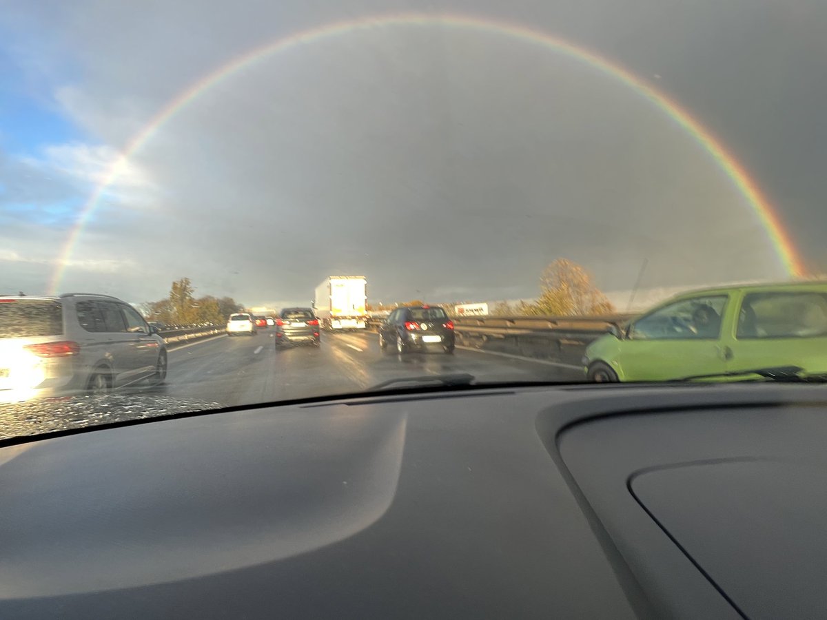 Emmjourno's tweet photo. Beauté de la nature #Arcenciel #weather #pluie #Paris https://t.co/foRVg4lDft