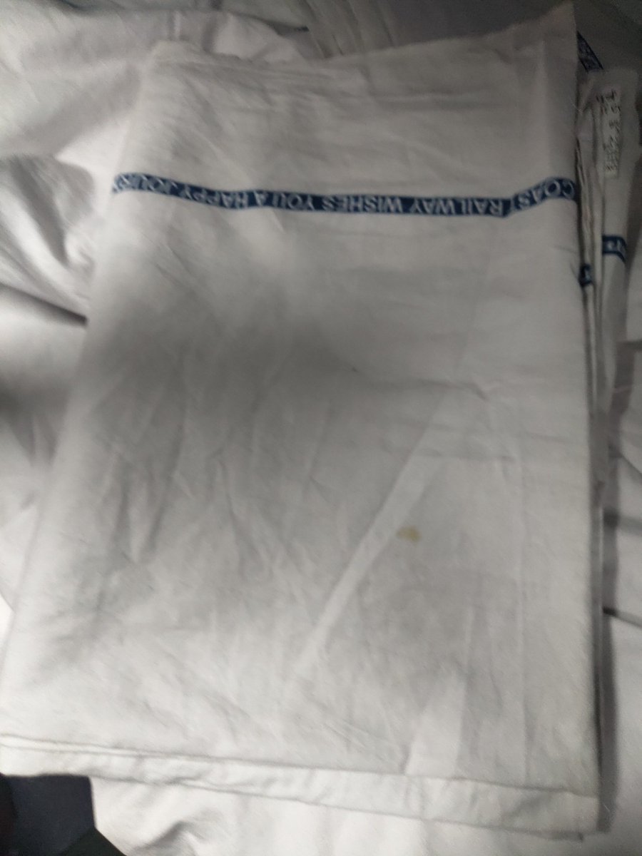 imranali158's tweet photo. @IRCTCofficial train no 12801 coach no b7 sit no 34,33,37,38 passengers The bed sheet is still dirty or no matter who is travelling, everyone is getting this dirty sheet. When I told the attendant, it is said that it has been like this since future.... https://t.co/pGzYWyO6bM