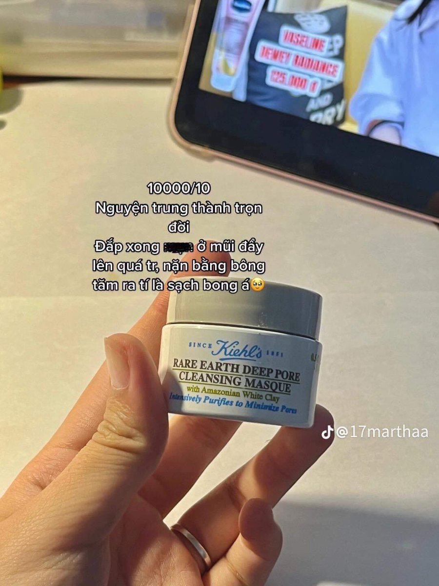 Cheese_070105's tweet photo. Rate những món skincare 
#topmodel #skincare #SkincareButERHAs #makeup #beautifulgirl #Hamburg #AttackOnTitan #topmodel https://t.co/kOiPNHaynZ