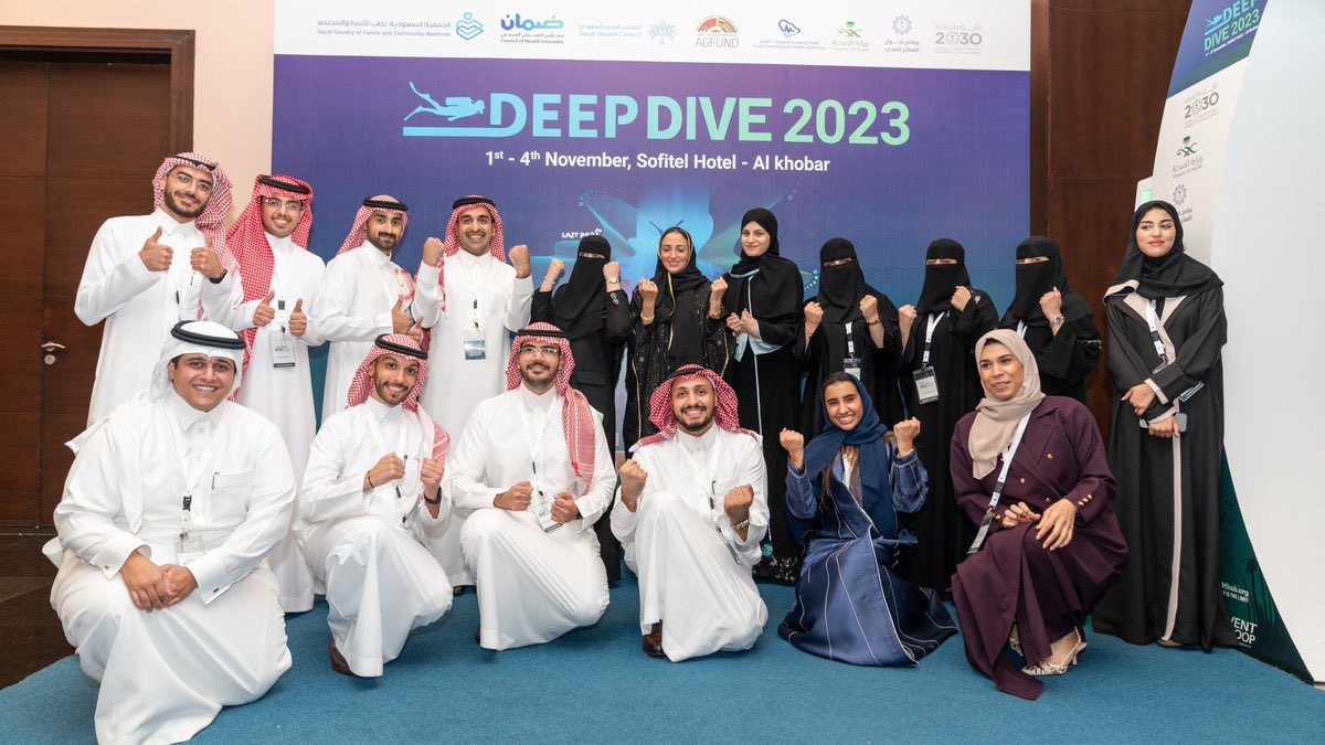 Rznzeyad's tweet photo. Ending #DeepDive2023 as an organizer has been an incredible journey! 🎉 I'm grateful for the opportunity to work with such amazing team, led by Dr. Bayan Alajaji. They have inspired and taught me so much ❤️✨..
Thank you @Fmhub_org for making this experience memorable ! 🤩💕 https://t.co/6q0FZkciQT