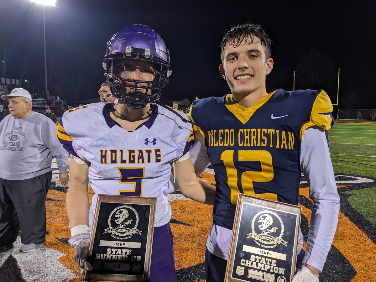 Northern 8 Football Conference tweet media