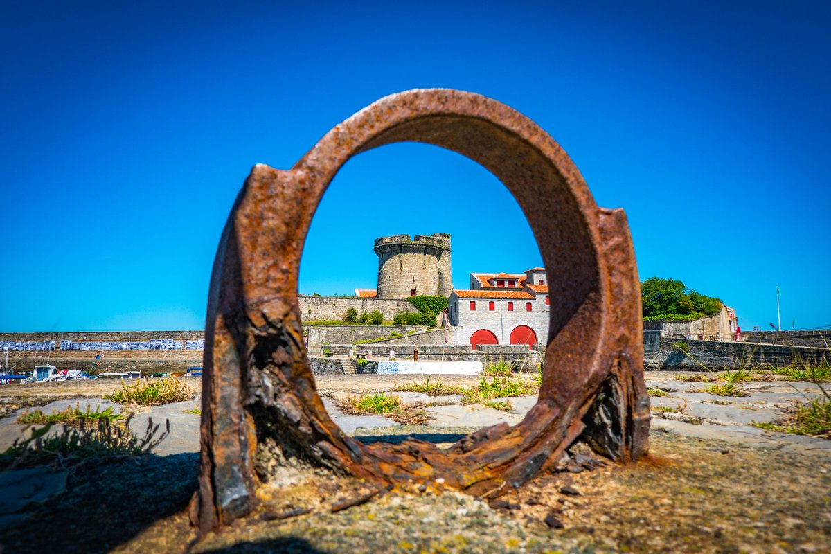 joluardi's tweet image. Socoa (Francia) #socoa #paybasque #Francia #France #fotocallejera #streetphotography