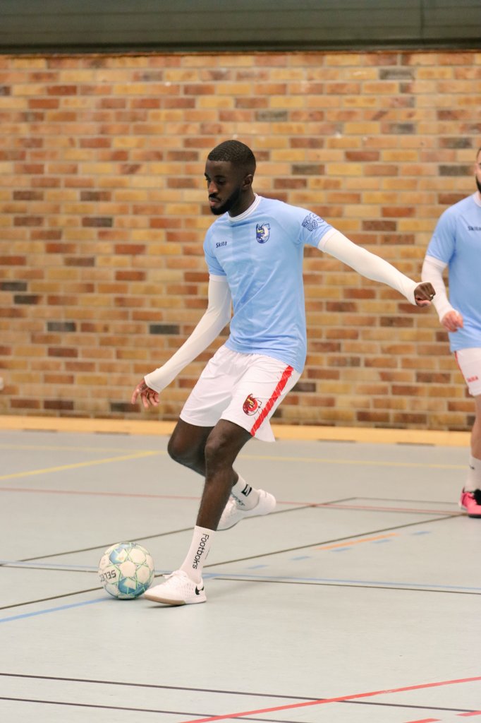 footboks's tweet photo. 🧦 Équipé des chaussettes antidérapantes Footboks ⚽

💎 Diamant futsal

#Footboks #TeamFootboks #Futsal https://t.co/qTBQg5w1U9
