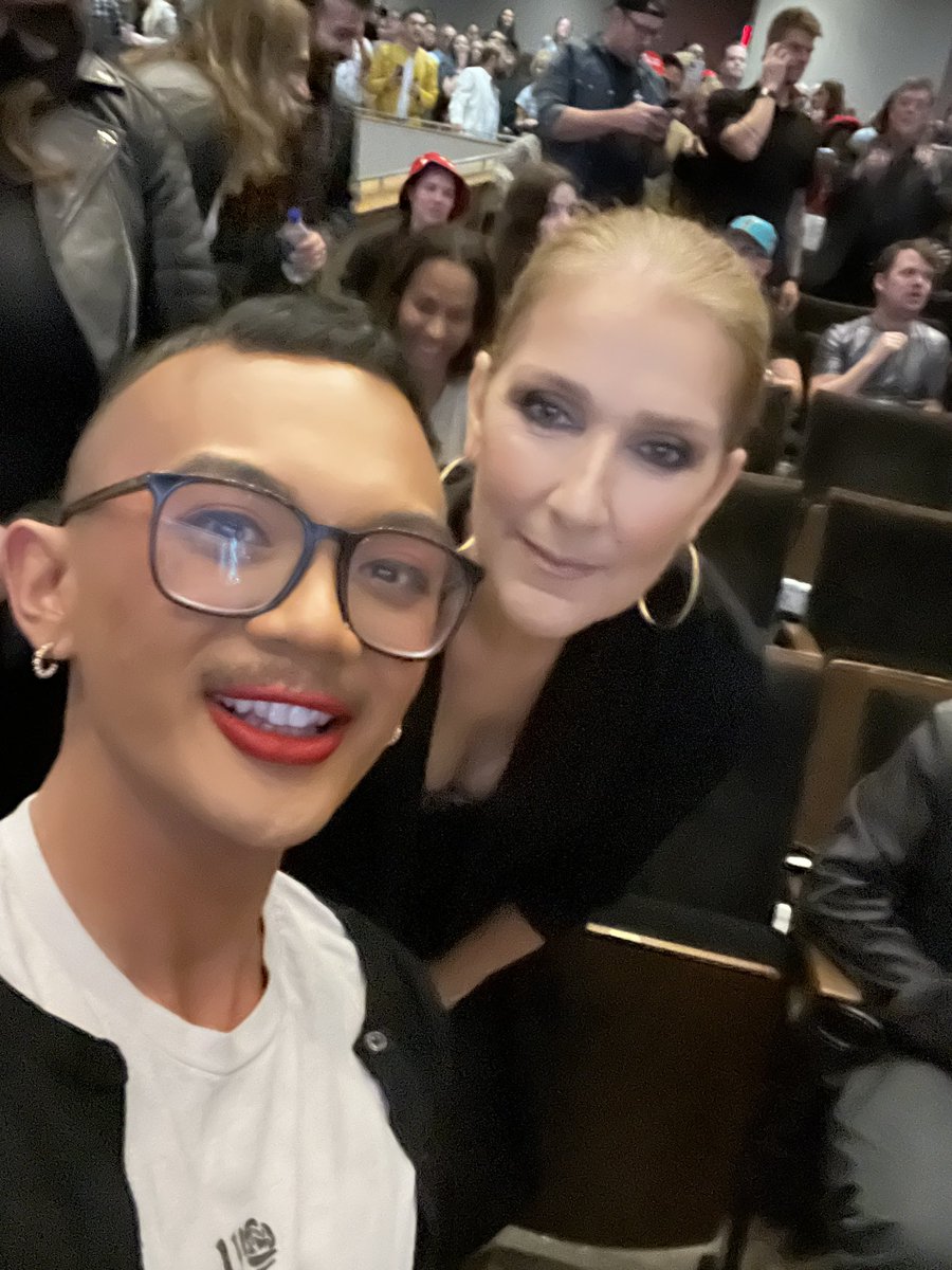 jermonje's tweet image. I got to meet &amp;amp; talk with the legendary icon @celinedion last night and it may be the best moment of my life thus far 🥹✨🩵