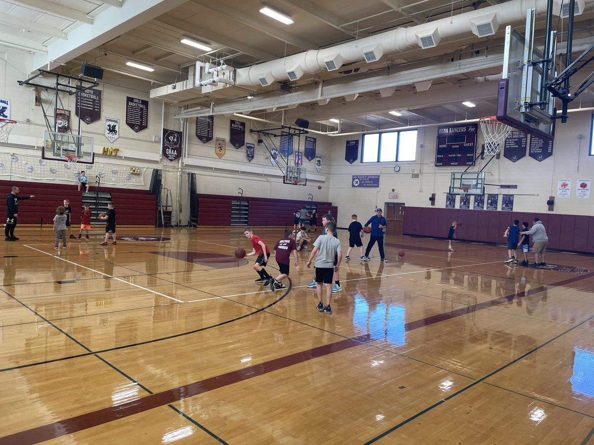 Our future. 19 boys on the first Sunday in November. It’s Basketball season 😎

Special thank you to our youth coaches who help make this happen🏀