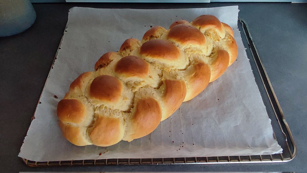 𝔽𝕣𝕖𝕕 🍞 🚴 🗞 #JeSuisPaul tweet media