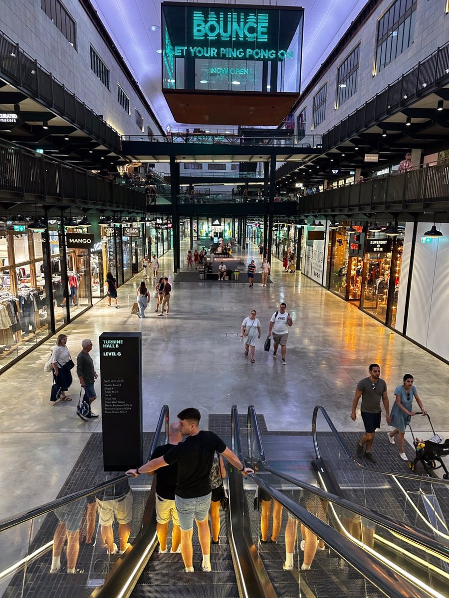 Greeta166's tweet photo. Weekend Shopping in Battersea Power Station Shopping Centre. https://t.co/uyZixDL7r8