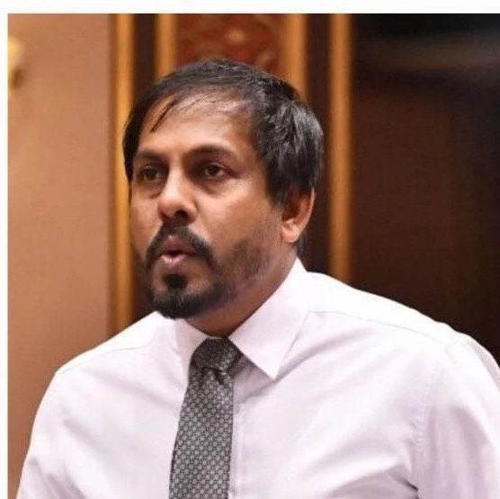 HKurusee's tweet photo. Inna lillahi wa inna ilayhi raji'un. Some people forget that they’ll die one day when they become corrupt like this.

Sady Side residents in this list are Dhuvaafaru MP Isse’s siblings &amp; one of his nieces. The last 6 people are his cousins. Remaining are his close associates. https://t.co/lfiQXq1GMX