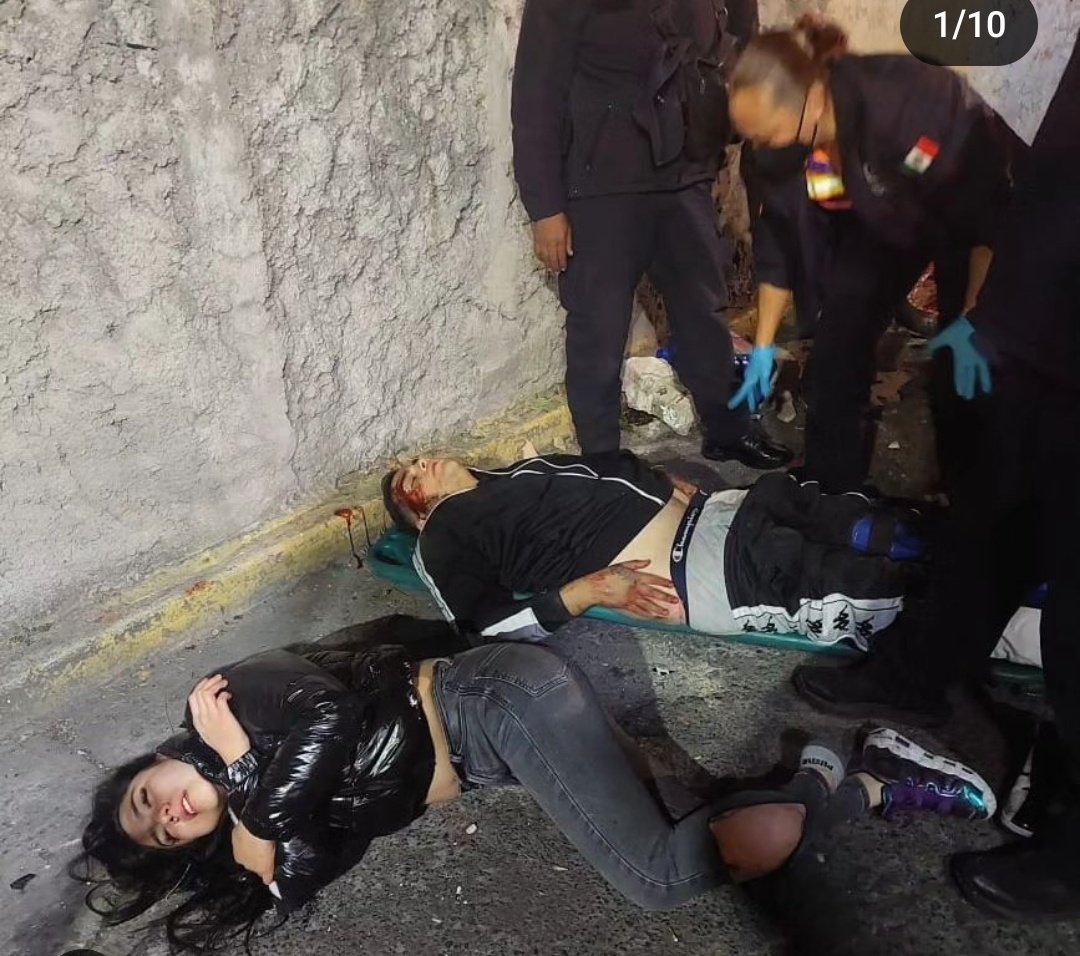 Rodrigo Fragoso (@fragosomanager) on Twitter photo La ineptitud del <a href="/IMSSCDMXNorte/">IMSS CDMX Norte</a> <a href="/Tu_IMSS/">IMSS </a> es tan grande que mi hermano y mi cuñada fueron atropellados ayer y 1 día después aun graves y con múltiples Fracturas, aun no son operados por que según ellos "No es urgencia" <a href="/zoerobledo/">Zoé Robledo</a> <a href="/GabyParedesO1/">Gabriela Paredes Orozco</a> La ineptitud del <a href="/IMSSCDMXNorte/">IMSS CDMX Norte</a> <a href="/Tu_IMSS/">IMSS </a> es tan grande que mi hermano y mi cuñada fueron atropellados ayer y 1 día después aun graves y con múltiples Fracturas, aun no son operados por que según ellos "No es urgencia" <a href="/zoerobledo/">Zoé Robledo</a> <a href="/GabyParedesO1/">Gabriela Paredes Orozco</a>