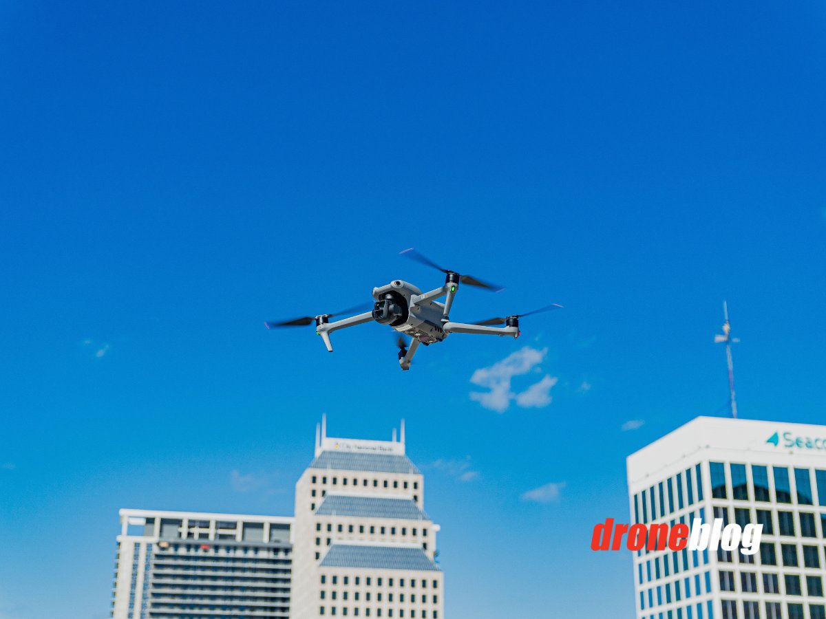 The Air 3 is a great multi-purpose drone, capable of producing excellent content for both beginners and veterans alike.

skydanceimaging.com/how-to-fly-dji…