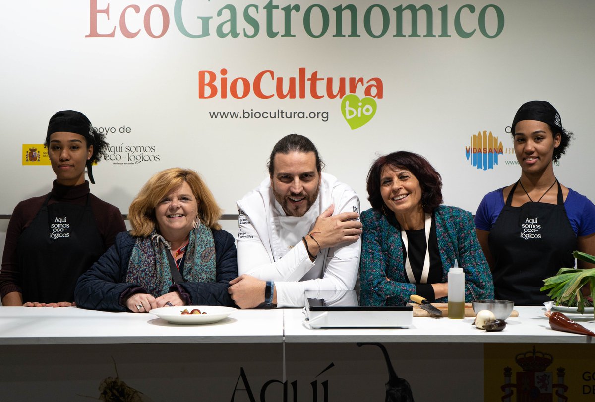 ¡Muchas gracias chef Xanty Elías por tu genial showcooking en #biocultura !