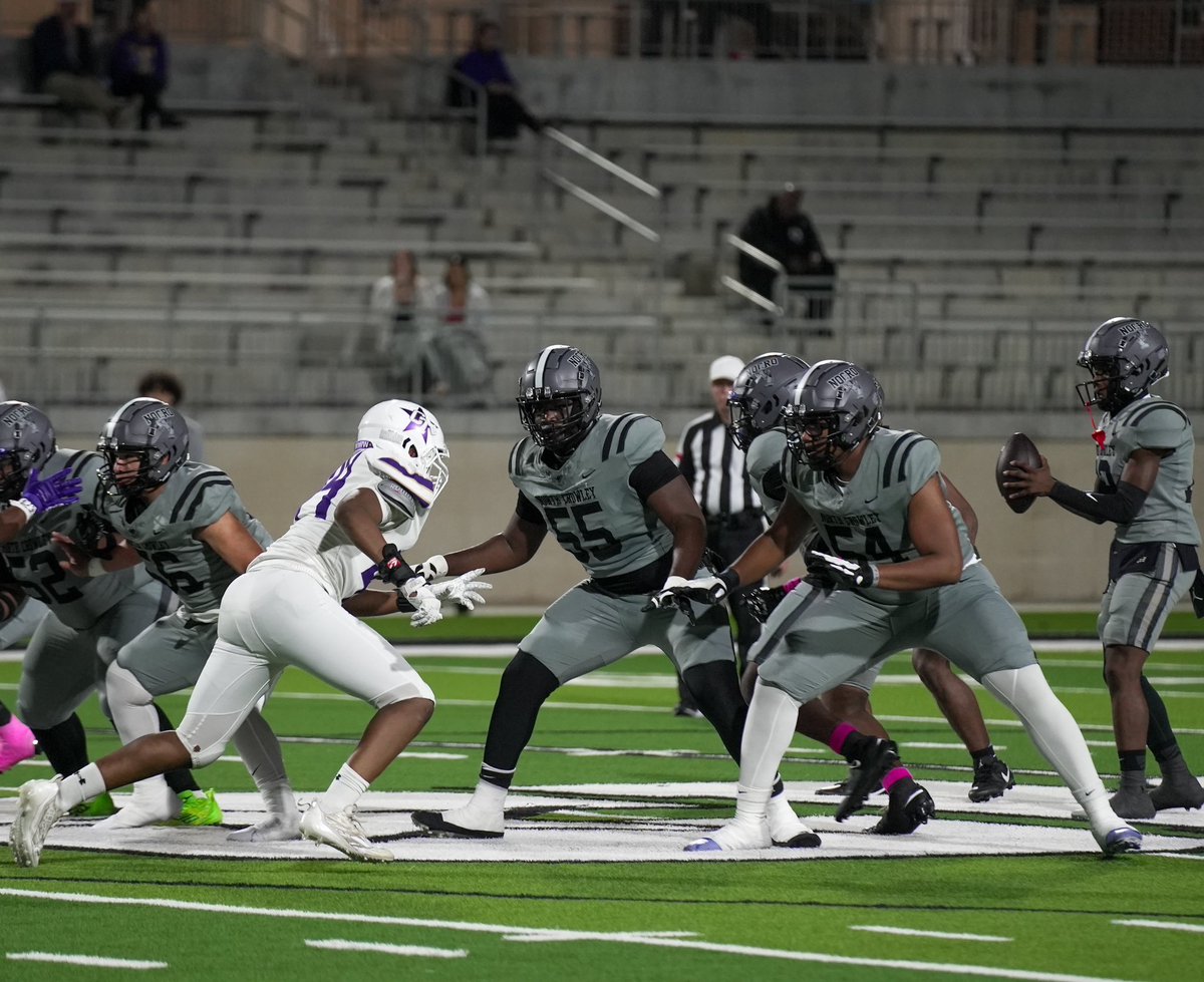 CoachCalhoun46's tweet photo. 10-0 back to back undefeated district champions!!! Now the North Crowley Panthers are on the hunt for a State Championship!!! Let the hunt begin!!! πΎπ #817 #GoldBallSZN #GoonCity #NoCro #BuiltDifferent https://t.co/JW9V1fHxAG