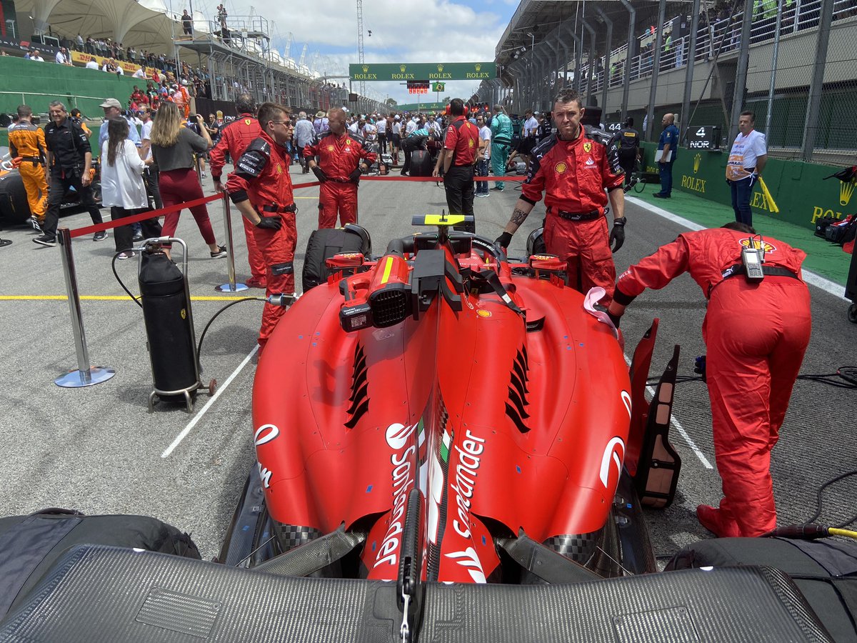 #F1: different cooling for Ferrari of Leclerc (left) and Sainz who needs more cooling due to driving in traffic. #AMuS, #BrazilianGP