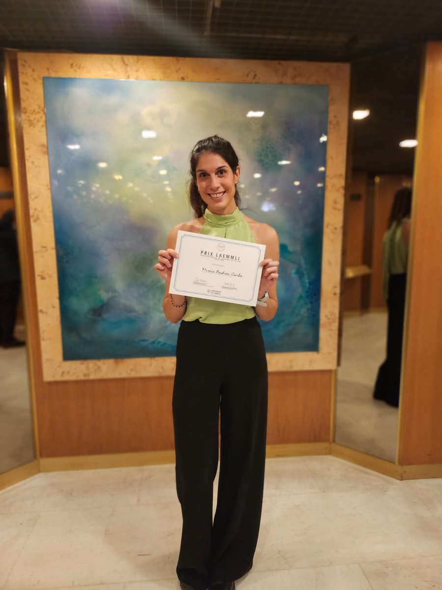 🏆👏Congratulations to our former PhD student, @MireiaAnCa, for being awarded the esteemed Laemmli Prize. It awards her outstanding thesis work on the crosstalk between walking Kinesin-1 and microtubule network organization. 🔬