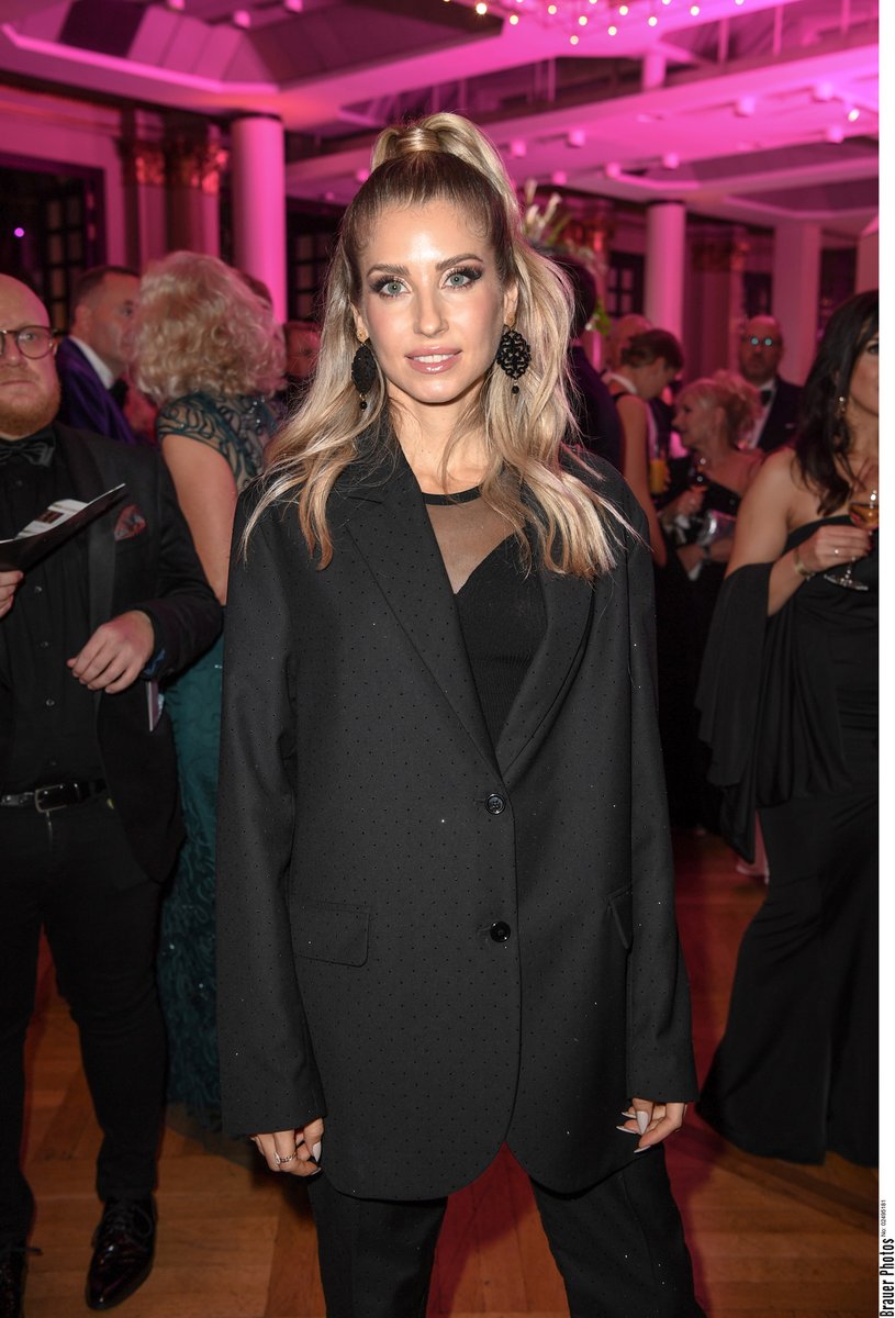 Deutscher SportpresseBall - alle Fotos auf LEADERSNET.DE
leadersnet.de/news/74153,deu…
#Sportpresseball
Fotos © BrauerPhotos O.Walterscheid