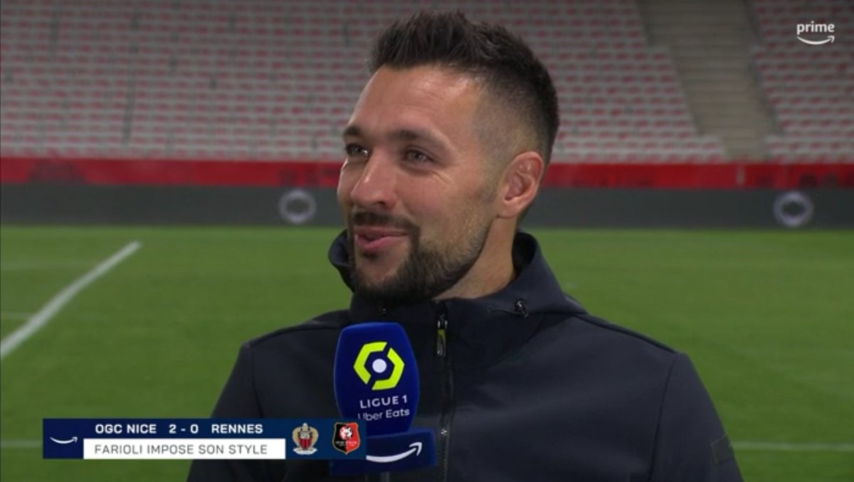 « Est-ce que vous rêvez plus grand ? »

🎙Farioli : « Non non non non non, on en a parlé dans les vestiaires et on va se remettre au travail dès demain matin. On n'est pas une équipe de rêveur mais une équipe de travailleur. »

#OGCNSRFC #OGCNice