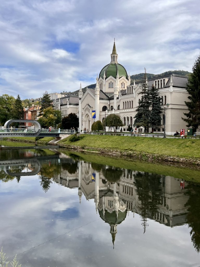 Nebur88's tweet photo. Sarajevo 🇧🇦 Bosnia y Herzegovina #Vacacione23 #Turismo #Culturas #NoALaGuerra #Intensitos #AúnQuedanHuellasDelPasado https://t.co/YW7TA54Oam