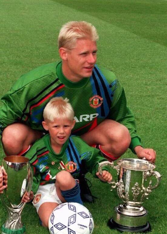 Happy birthday son @kschmeichel1, great to spend the day watching you play, win and keep a clean sheet ❤️❤️