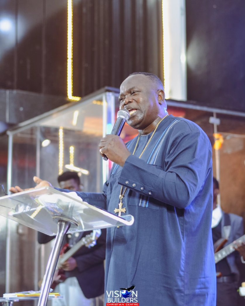 vbccworldwide's tweet photo. What a POWERFUL service today at Vision Builders. It was indeed a Glorious Encounter. 
Bishop Simeon Agbolabori, thank you for coming Sir. The whole of Vision Builders Christian Centre is blessed to have you. 🙏 https://t.co/Xp4LPftPYC