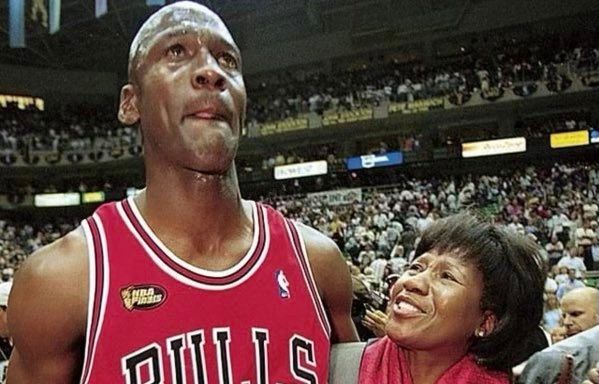 TheSportParent's tweet photo. When MJ did not make his Varsity basketball team, his Mother did NOT: 
1) complain to the school
2) call the coach 
3) demand a meeting with the AD 

Deloria Jordan simply told MJ “work harder.”  

~ via @JMMontgomeryCo https://t.co/JkKa7R6tqw