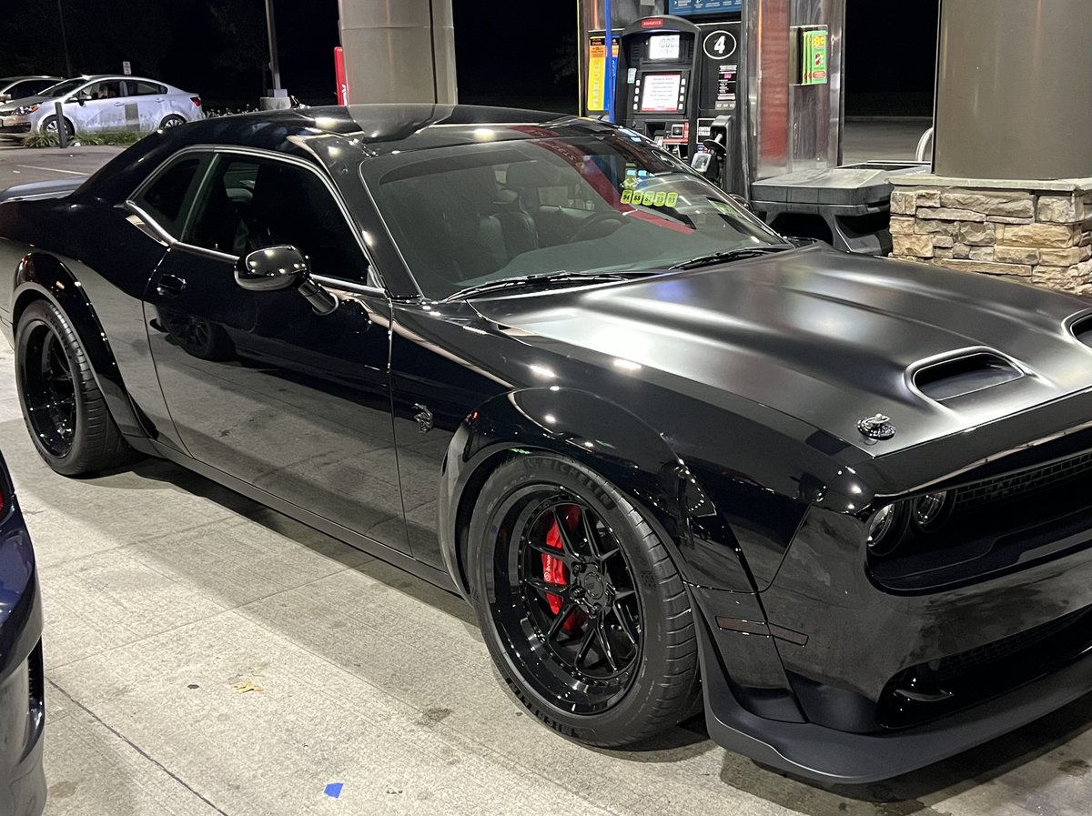 Xen EyeQew tweet media