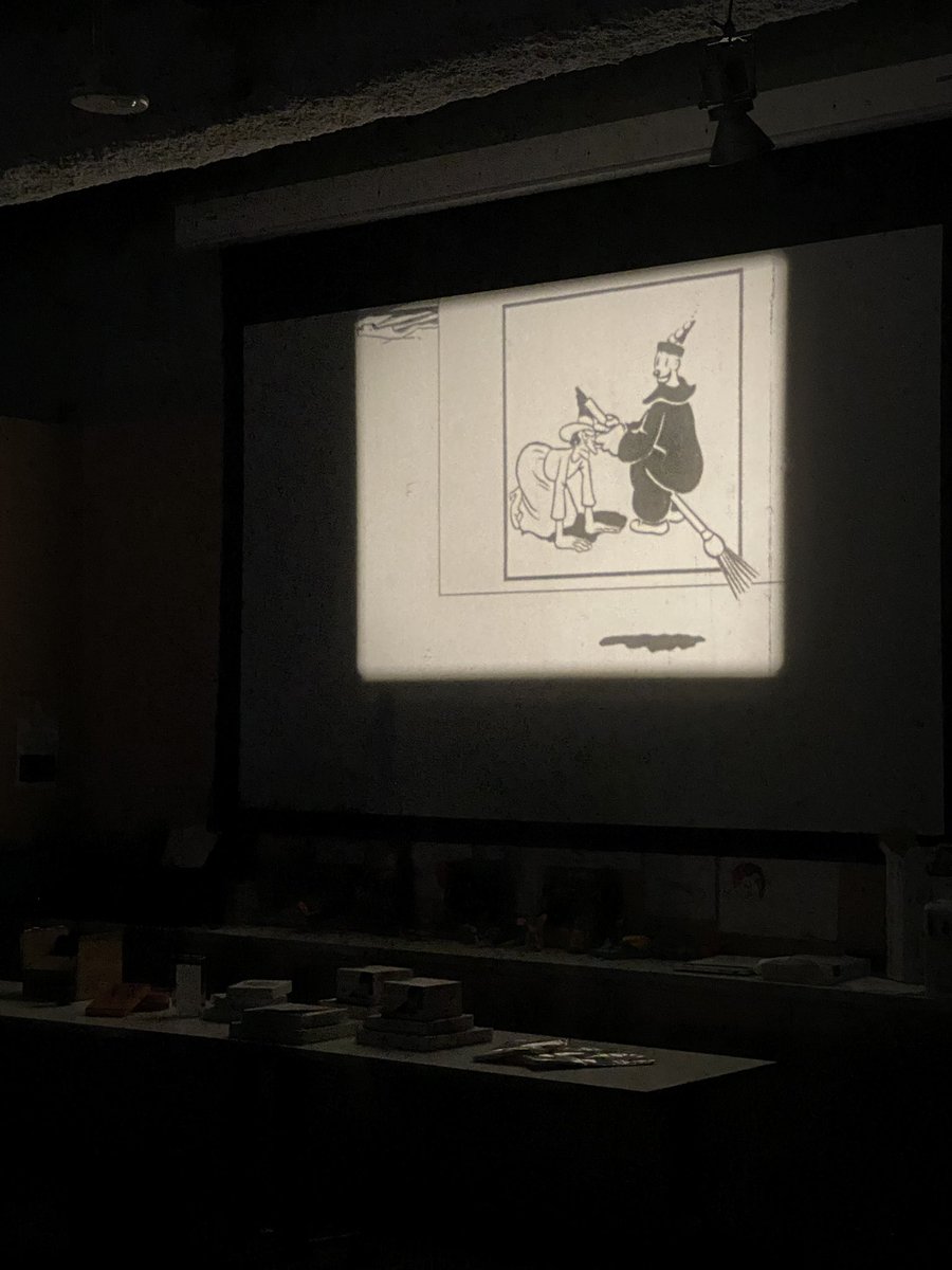 homemoviedayla's tweet photo. And some sample 16mm projected! https://t.co/F6ipdvylST