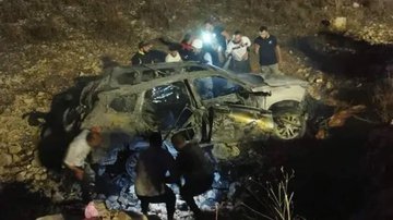 إسرائيل ترتكب مجزرة في جنوب لبنان 
ريماس ، تالين و ليان وجدّتهم
وزير التربية ما سكر المدارس اكتفى بدقيقة صمت...
صمت العالم عن المجازر هو اللي خلا إسرائيل تفرعن.
نحنا بيئة حزب الله على يقين ان الحزب لن يسكت وسيدفع العدو الثمن باهظا. (الثمن باهظا يا نديم الجميل )