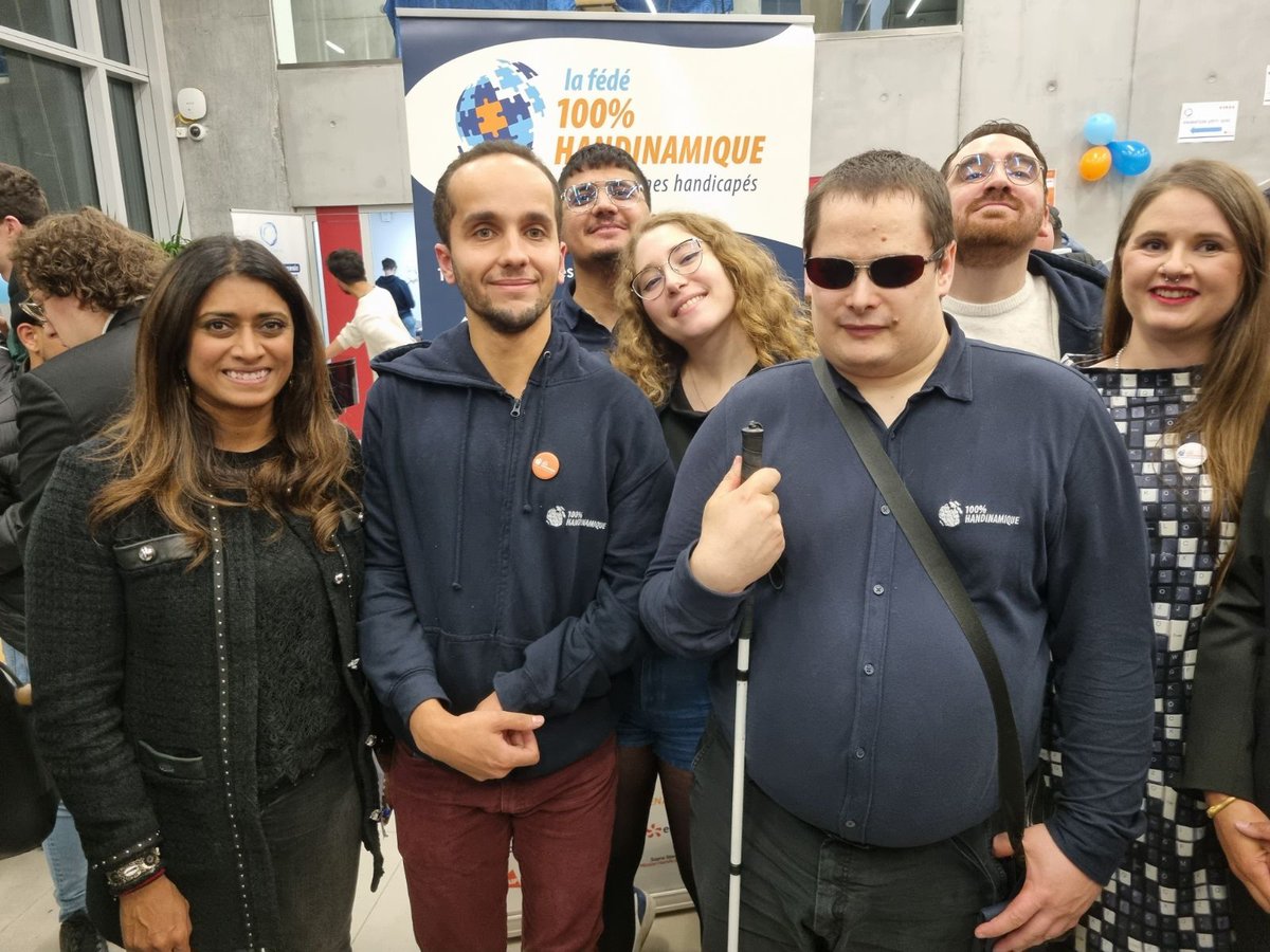 Merci madame la Ministre <a href="/priscathevenot/">Prisca THEVENOT</a> pour votre participation aux 40e #RencontresNationales lors de la table ronde sur l'engagement des jeunes en situation de #handicap samedi soir. Le soutien des pouvoirs publics est un facteur clé de la réussite de la #jeunesse.
#hangagés