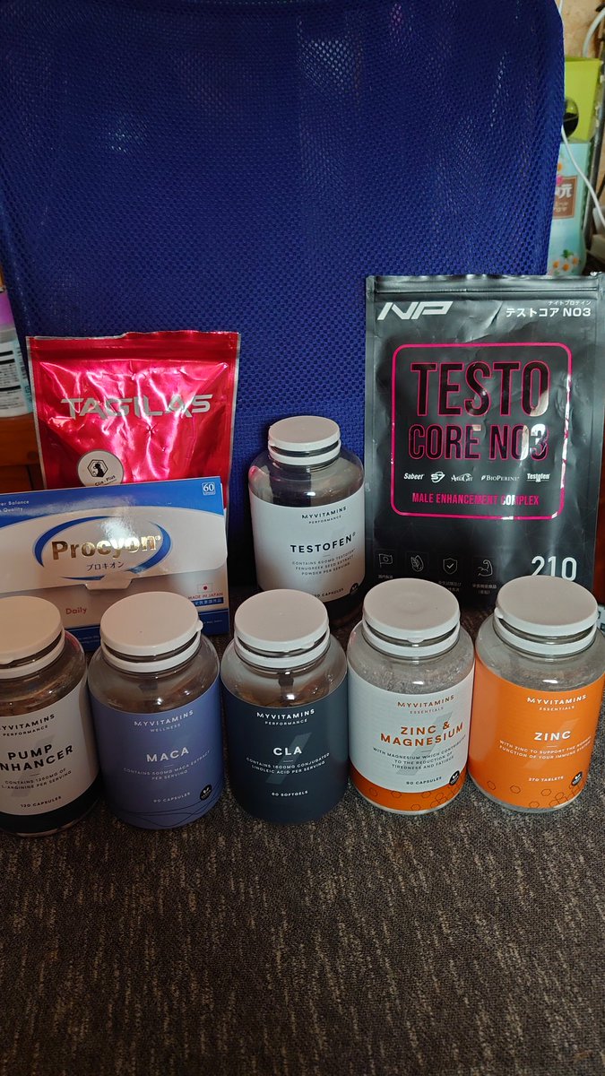 L2wWm's tweet photo. 全て毎日ソイプロテインで飲む！
おかげ様で精子タプンタプンw https://t.co/t4gtMAOIIa