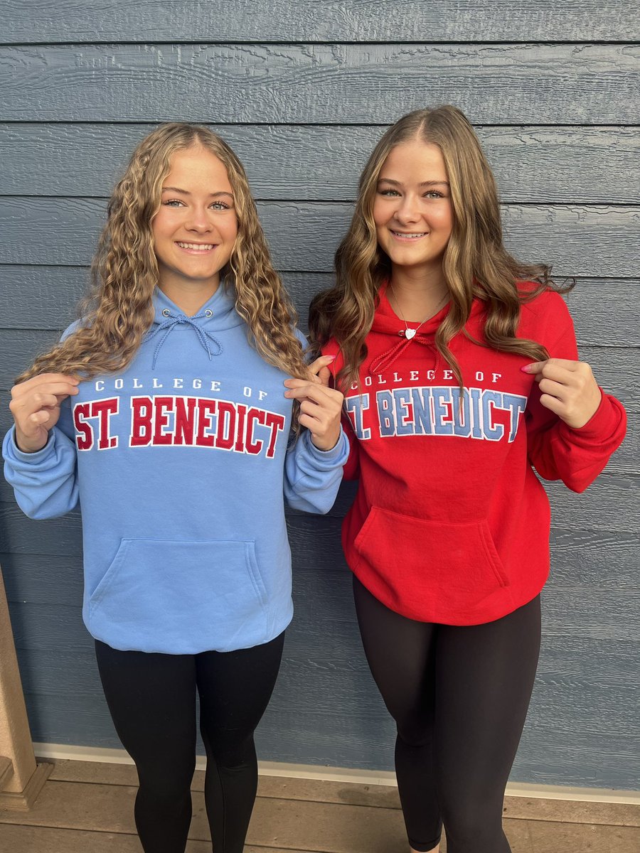 emilygates2005's tweet image. I’m super excited to announce my commitment to further my academic and athletic career at the College of Saint Benedict! Thank you to my amazing coaches, teammates, and family who have supported me in this journey. Go Bennies! ❤️🤍🏀 @CSBBasketball @LCTigerGBB @givengo24