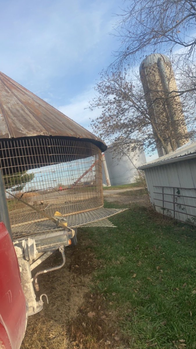 Sunday funday! Moved this old corn crib home about 5 miles today. Wasn’t exactly easy, but it wasn’t a train wreck either