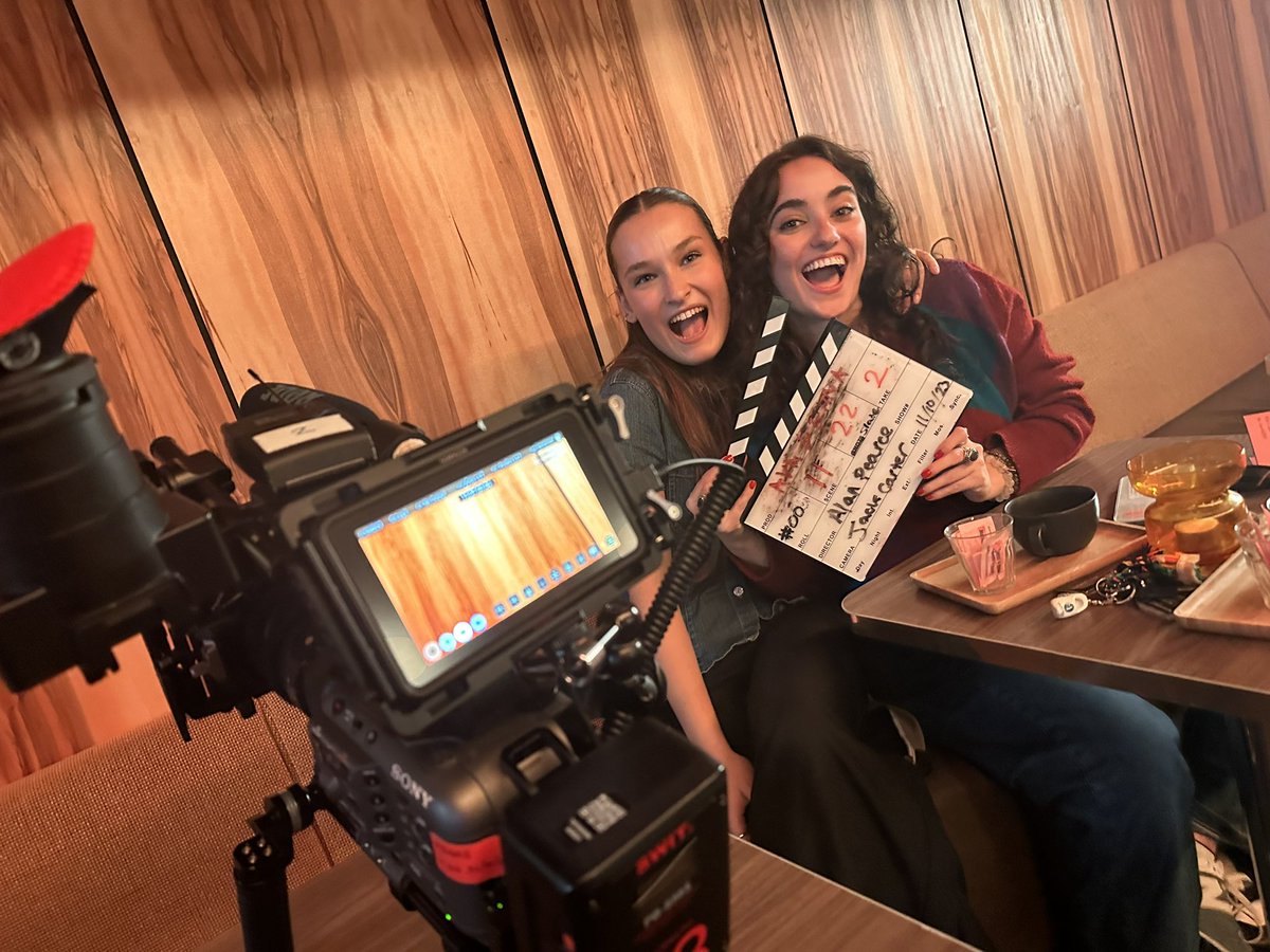 Just wrapped my showreel!! Super exciting stuff❤️