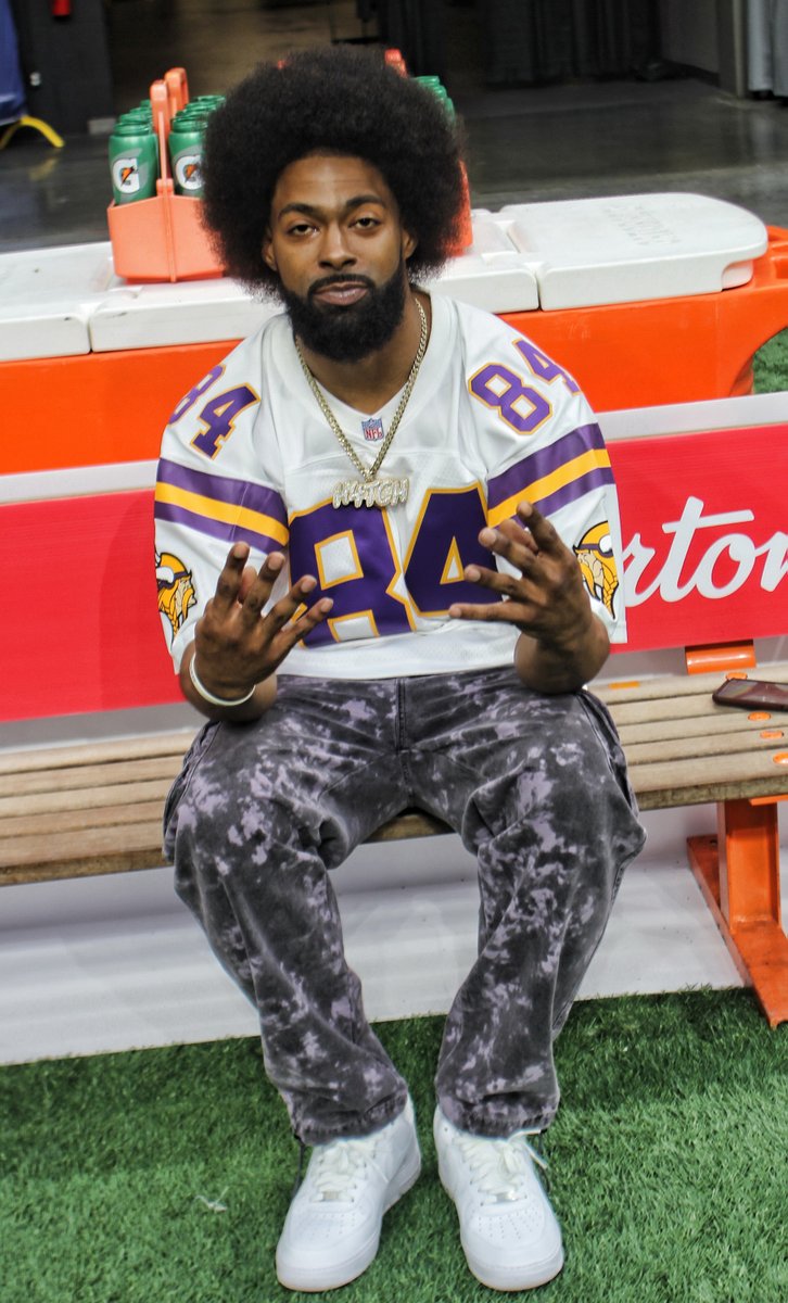 dzuskind's tweet photo. Randy Moss meet Keon Hatcher @RandyMoss @KeonHatcher4 https://t.co/04fvh75qqi