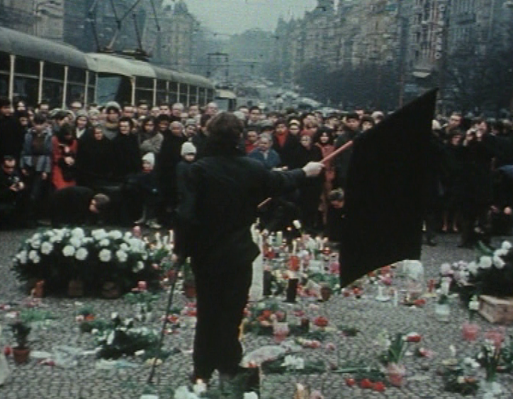 Azguiaro's tweet photo. Jan Palach, de Raymond Depardon (1969) https://t.co/vwbsOyQ2xm