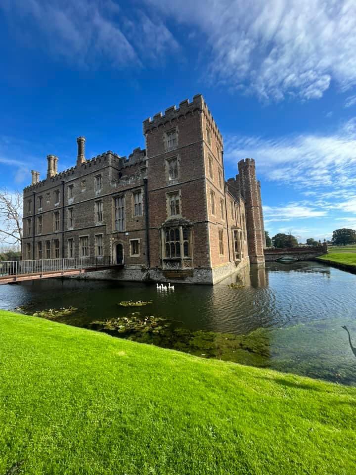 It had to be done …. How else to celebrate your castle loving Dad’s 90th birthday -fab weekend AirBnB style with family and friends 🏰🏰