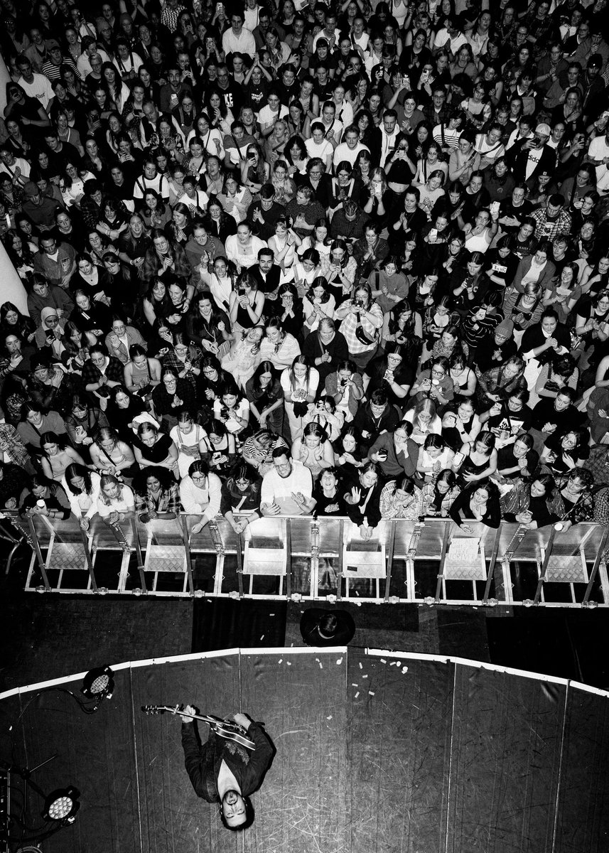 Noah Kahan tweet media