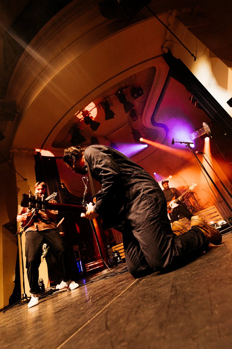 Noah Kahan tweet media