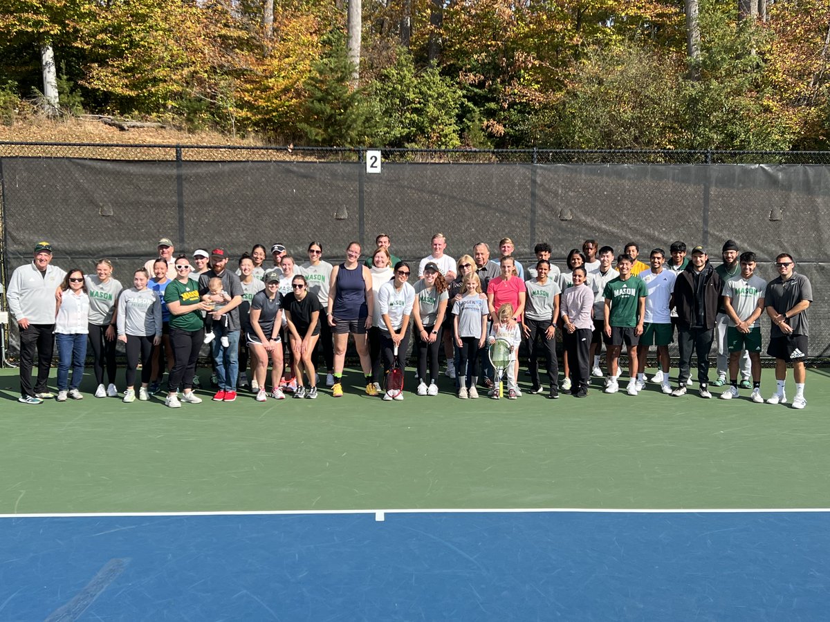 "It was a beautiful day to engage our current players with some of their predecessors." -- Head Coach Steve Curtis. 💚💛 🎾
