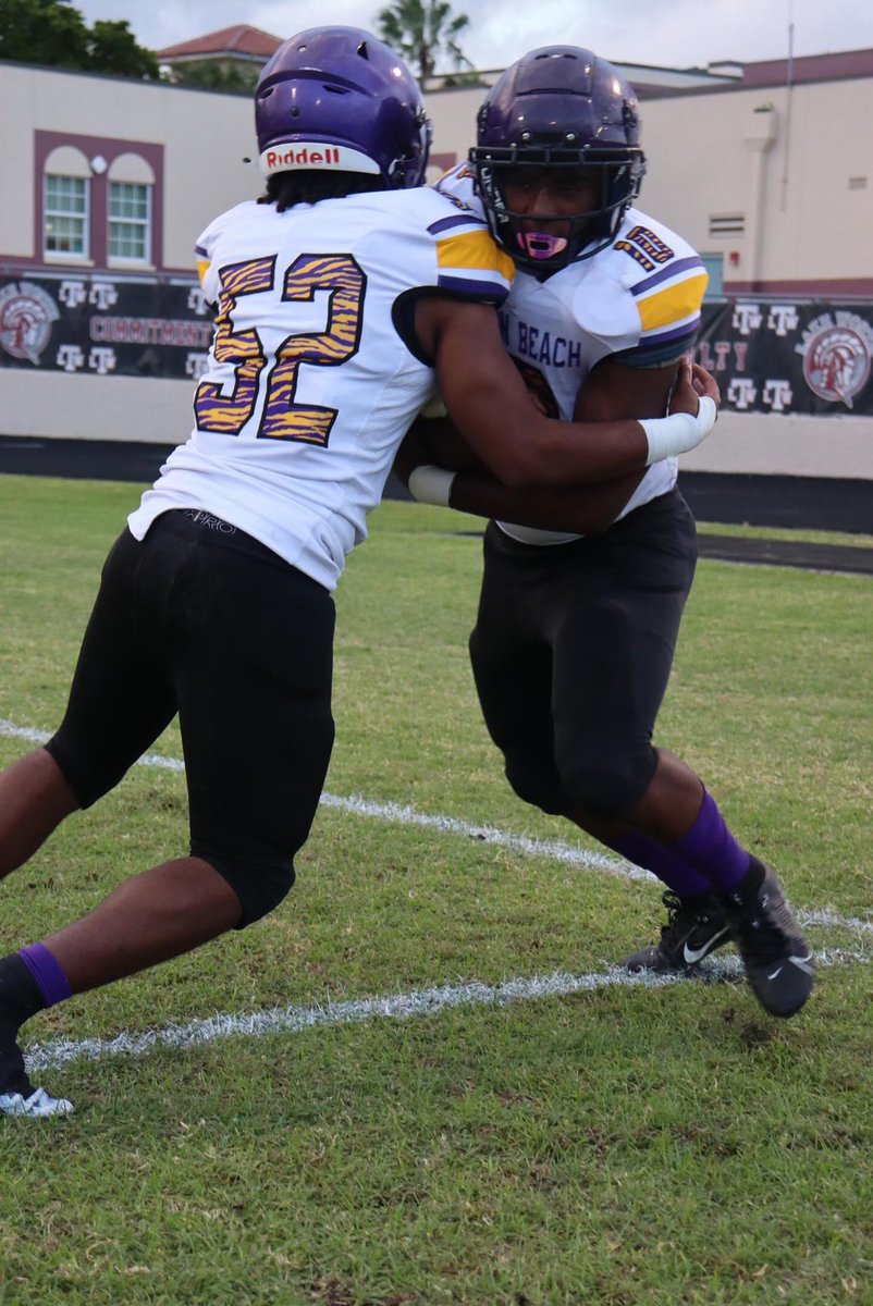 Jordanbaptiste0's tweet photo. END OFF THE SEASON WITH A BANG!!!💪🏽@coachjimvert @BallCoachJoeMo @Coach2Bless @CollegeScoutFL @CoachHicksCU @EraPrep @jarious_smith @TerrenceIsaac1 https://t.co/SRiK6jVeyK