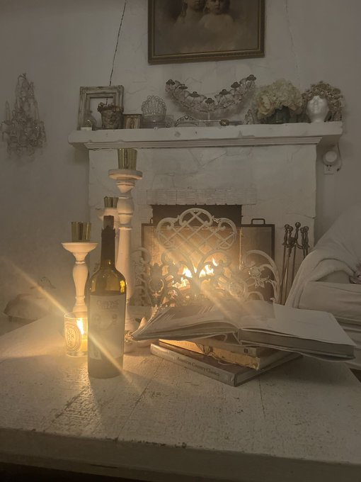 I&rsquo;m throwing a fall harvest tonight! 🍁 https://t.co/KdjwXeItsV<a href="/tag/nightmarebeforechristmas"class="tags"><span>#nightmarebeforechristmas</span></a>