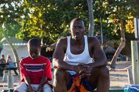 “At some point, you gotta decide for yourself who you gonna be. Can't let nobody make that decision for you.”

- Moonlight (2016)

#MovieQuoteMonday #LoveLH