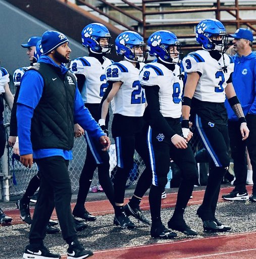 Darius Terry (@coach_dterry) on Twitter photo Season didnāt end the way we wanted it, but I so grateful to have been able to coach 2 extraordinary young men! <a href="/hoke_tyson/">Tyson Hoke</a> and <a href="/NolanEllis2024/">Nolan Ellis</a> thank you for all your years of hard work! You know who loves you! #StrapTeam Season didnāt end the way we wanted it, but I so grateful to have been able to coach 2 extraordinary young men! <a href="/hoke_tyson/">Tyson Hoke</a> and <a href="/NolanEllis2024/">Nolan Ellis</a> thank you for all your years of hard work! You know who loves you! #StrapTeam