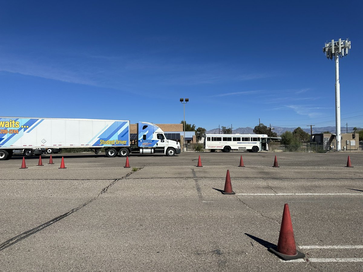 PCCTruckDriver's tweet image. It may be the weekend, but that doesn’t stop us at the CTT. Bus, semi truck, motorcycle, 2 traffic classes all weekend and a class A CDL exam today. AND TenWest street festival. Making things happen for our community every day of the week. 💪💪 #PimaCCWorkforce #studentsuccess