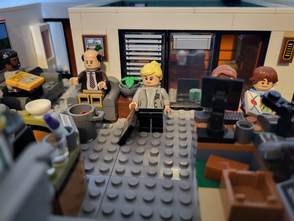 Let's play a game, guess the lego set! After guessing post yours with #GuessTheLegoSet