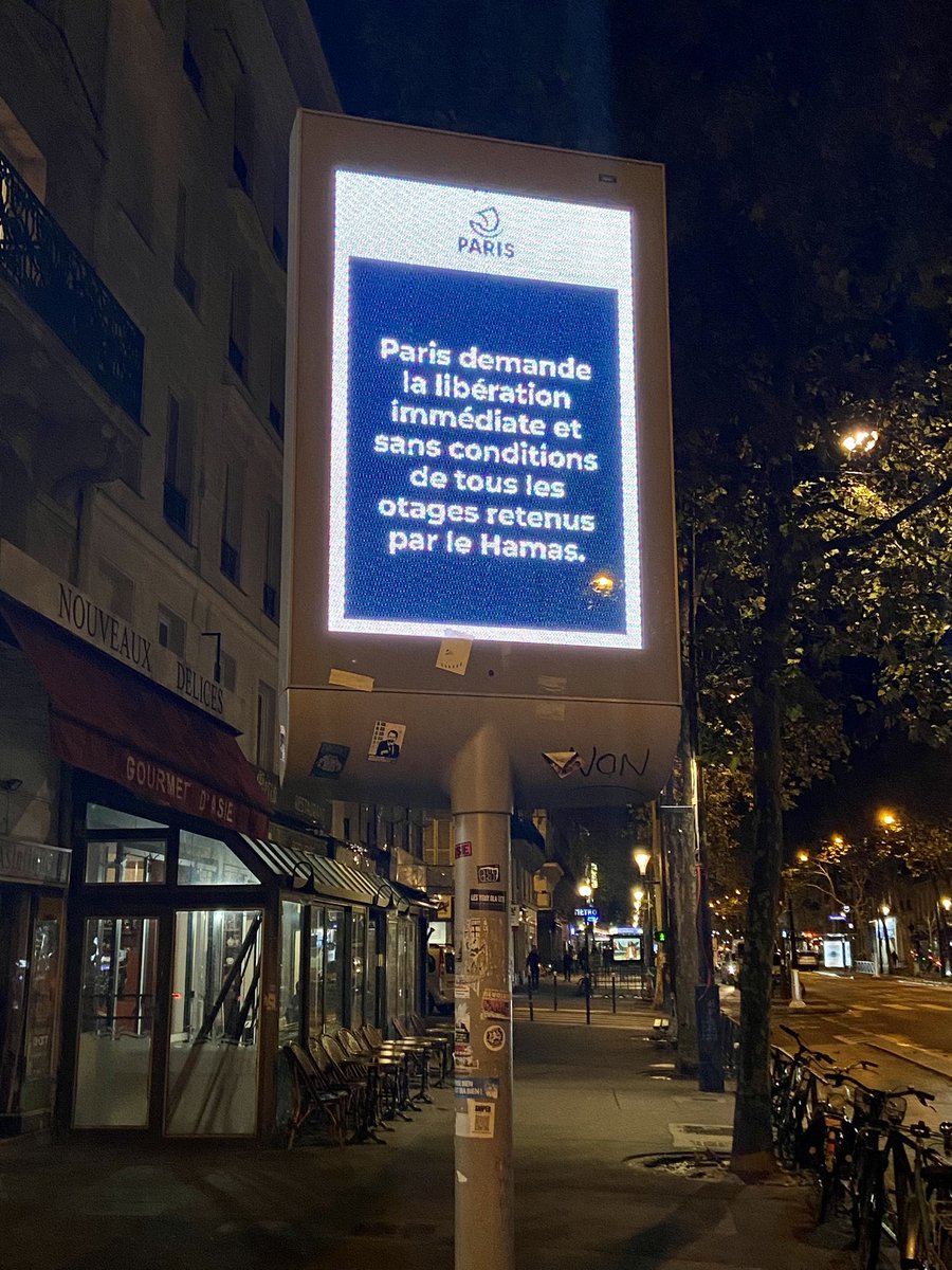 Merci <a href="/Paris/">Paris</a> 🙌🏼
#BringThemBack