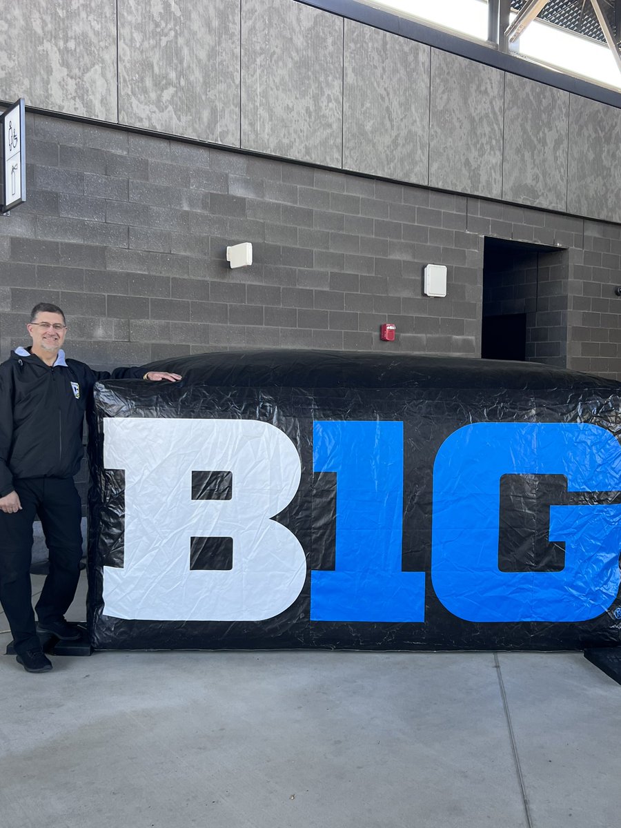 B1G 10 Women’s Soccer Tourney Finals ⚽️ 🏆 <a href="/TheIowaHawkeyes/">The Iowa Hawkeyes</a> vs <a href="/UWBadgers/">Wisconsin Badgers</a> 

<a href="/GLBCinColumbus/">Great Lakes Columbus</a> @LowerFieldCbus <a href="/B1GSoccer/">Big Ten Soccer</a>